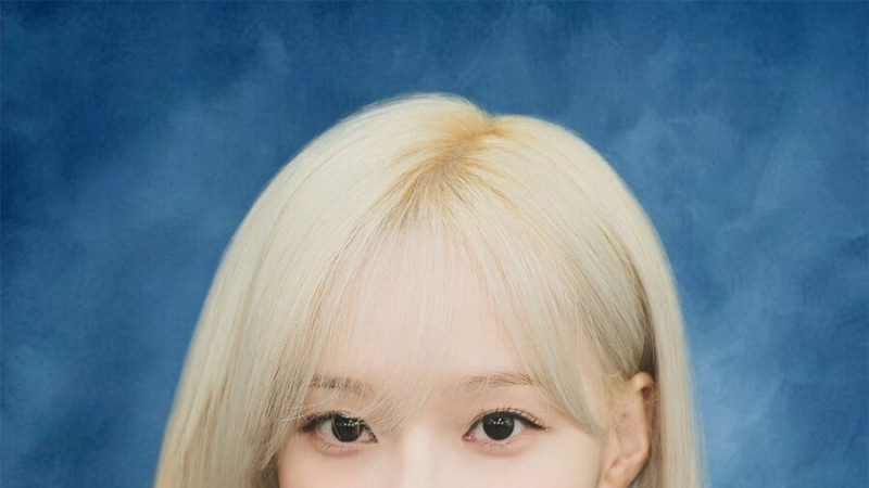 울릉도 동남쪽 뱃길따라 이백리 외로운 섬하나 새들의 고향